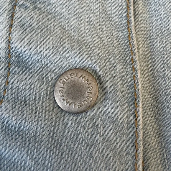 Wrangler Denim Jean Jacket sz L/XL NWOT light wash crop fringe waist button up - Picture 9 of 9